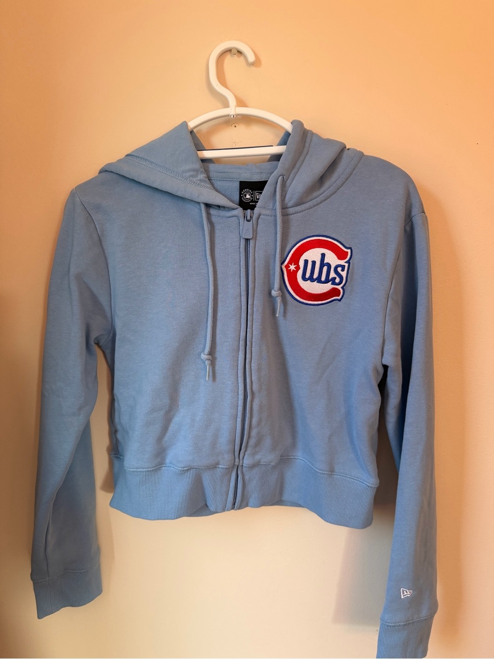 New Era Light Blue Cropped Chicago Cubs Women's Zip Hoodie